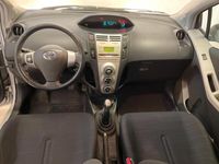 usata Toyota Yaris 1.3 5 porte Navi FULL OPTIONAL