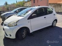 Usata Toyota Aygo Connect Style 68 CV (50 kW) 2014 Bianco Utilitaria