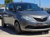 Usata Lancia Ypsilon Gold 69 CV (50 kW) 2018 Grigio Utilitaria