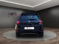 Usata Renault Twingo SE 69 CV (50 kW) 2018 Nero Utilitaria