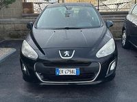 Usata Peugeot 308 93 CV (68 kW) 2011 Nero Berlina