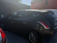 Usata Lancia Delta 120 CV (88 kW) 2012 Grigio Utilitaria