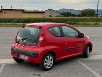 Usata Peugeot 107 68 CV (50 kW) 2009 Rosso Utilitaria