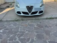 Usata Alfa Romeo Giulietta 105 CV (77 kW) 2012 Bianco Utilitaria
