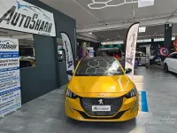 Usata Peugeot 208 GT-line 102 CV (75 kW) 2019 Giallo Utilitaria