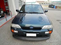 Usata Ford Escort RS 220 CV (161 kW) 1994 Verde Coupé