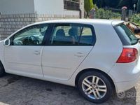 Usata VW Golf V 105 CV (77 kW) 2008 Bianco Berlina