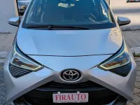 Usata Toyota Aygo Connect Style 72 CV (52 kW) 2020 Grigio Utilitaria