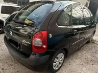 Usata Citroën Xsara Picasso 109 CV (80 kW) 2006 Nero Monovolume