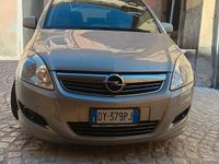 Usata Opel Zafira 2009 Grigio Monovolume