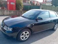 Usata Audi A3 Ambiente 102 CV (75 kW) 2001 Nero Utilitaria