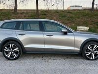 Usata Volvo V60 CC Business Edition 190 CV (139 kW) 2019 Grigio Station wagon