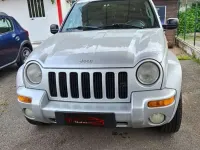 Usata Jeep Cherokee Limited 211 CV (155 kW) 2004 Argento SUV