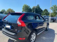 Usata Volvo XC60 Kinetic 163 CV (119 kW) 2011 Blu SUV