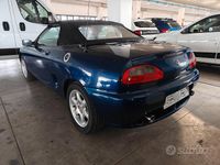 Usata MG F 120 CV (88 kW) 1999 Blu Cabrio