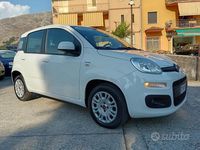 Usata Fiat Panda Lounge 69 CV (50 kW) 2019 Bianco Utilitaria