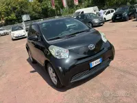 Usata Toyota iQ 68 CV (50 kW) 2010 Nero Utilitaria