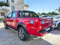 Usata EVO Cross 4 139 CV (102 kW) 2023 Rosso Pick-up