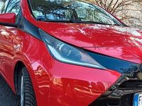 Usata Toyota Aygo X-play 69 CV (50 kW) 2017 Rosso Utilitaria