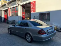Usata Mercedes E200 177 CV (130 kW) 2004 Grigio Berlina