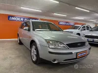 Usata Ford Mondeo Ghia 116 CV (85 kW) 2002 Grigio Station wagon