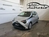 Usata Toyota Aygo X-play 72 CV (52 kW) 2019 Grigio Utilitaria