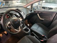 Usata Ford Fiesta 82 CV (60 kW) 2008 Blu Utilitaria