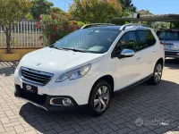 Usata Peugeot 2008 Allure 92 CV (67 kW) 2014 Bianco SUV