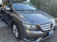 Usata Mercedes B180 Premium 109 CV (80 kW) 2013 Grigio Monovolume