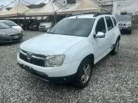 Usata Dacia Duster Lauréate 110 CV (80 kW) 2012 Bianco SUV