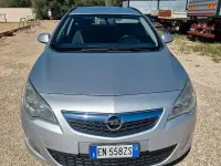 Usata Opel Astra Cosmo 110 CV (80 kW) 2012 Grigio Station wagon
