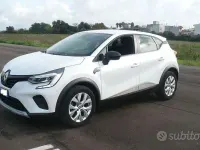 Usata Renault Captur Intens 101 CV (74 kW) 2021 Bianco SUV