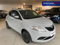 Usata Lancia Ypsilon 69 CV (50 kW) 2017 Grigio Utilitaria