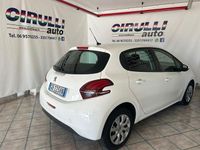 Usata Peugeot 208 Active 102 CV (75 kW) 2020 Bianco pastello Utilitaria