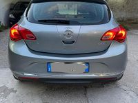 Usata Opel Astra Business 110 CV (80 kW) 2014 Grigio Berlina