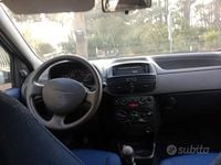 Usata Fiat Punto 82 CV (60 kW) 2001 Grigio Utilitaria