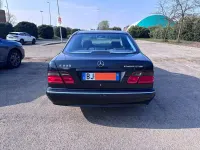 Usata Mercedes E200 Avantgarde 186 CV (136 kW) 2000 Blu Berlina
