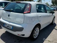 Usata Fiat Punto Evo Sport 120 CV (88 kW) 2010 Bianco Utilitaria