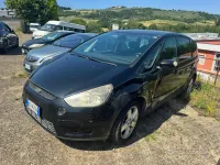 Usata Ford S-MAX Titanium 140 CV (102 kW) 2008 Nero Monovolume