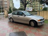 Usata BMW 318 118 CV (86 kW) 1999 Grigio Berlina