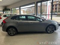 Usata Volvo V40 Business Edition 122 CV (89 kW) 2018 Grigio Berlina