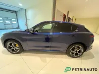 Usata Alfa Romeo Stelvio Veloce 209 CV (153 kW) 2021 Blu montecarlo met. SUV