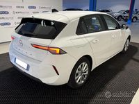 Usata Opel Astra Edition 131 CV (96 kW) 2022 Bianco pastello Berlina