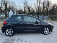 Usata Peugeot 207 70 CV (51 kW) 2008 Nero Berlina