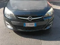 Usata Opel Astra Cosmo 110 CV (80 kW) 2013 Nero Station wagon