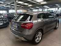 usata Mercedes 180 GLA suvSport del 2019 usata a Magenta