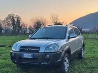 Usata Hyundai Tucson Active 141 CV (103 kW) 2006 Argento SUV