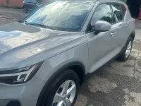 Usata Volvo XC40 129 CV (94 kW) 2023 Argento SUV