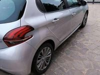 Gebraucht Peugeot 208 Active 75 PS (55 kW) 2016 Silber Kleinwagen