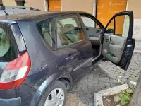 Usata Renault Scénic II 110 CV (80 kW) 2006 Monovolume